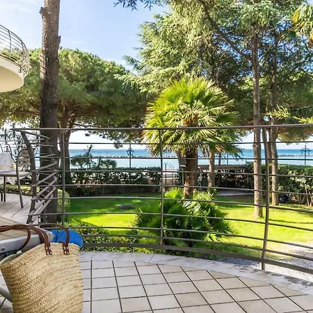 La Vela Apartment